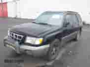 1998 Subaru Forester S with VIN JF1SF6551WH704772, listed as a IAAI auction lot 40625203 with Not provided miles and . Bid and sale history available at DreamBid. Image 2.