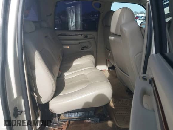 2002 Cadillac Escalade EXT with VIN 3GYEK63N52G232287, listed as a IAAI auction lot 41838521 with 117,382 mi miles and . Bid and sale history available at DreamBid. Image 8.