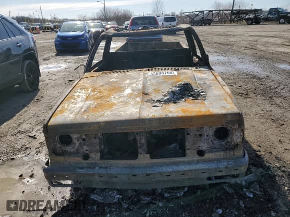 1988 Chevrolet S-10 z VIN 1GCCS14R1J2183260, wystawiony jako Copart lot #43508705 z przebiegiem Nie podano mil oraz Nie do naprawy • Non repairable. Historia ofert i sprzedaży dostępna na DreamBid. Obrazek 5.