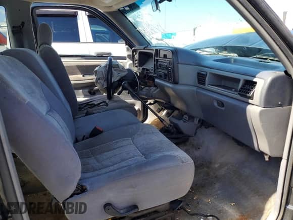 1997 Dodge 3500 с VIN 3B7MC33D8VM559423, выставлен на аукционе Copart как лот 60980775 с пробегом 221 025 миль миль и Списание • Salvage title. История ставок и продаж доступна на DreamBid. Изображение 5.