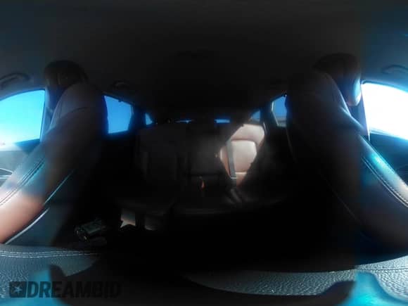 2014 Hyundai Santa Fe с VIN 5XYZUDLA7EG129782, выставлен на аукционе IAAI как лот 42832325 с пробегом 224 514 миль миль и . История ставок и продаж доступна на DreamBid. Изображение 18.