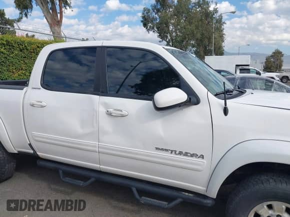 2006 Toyota Tundra Limited with VIN 5TBDT481X6S533579, listed as a IAAI auction lot 43284599 with 148,475 mi miles and . Bid and sale history available at DreamBid. Image 12.
