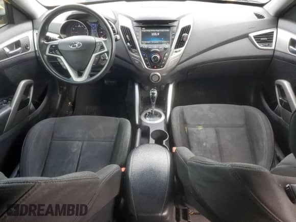 2016 Hyundai Veloster с VIN KMHTC6AD9GU271131, выставлен на аукционе Copart как лот 85821554 с пробегом 193 813 миль миль и Чистый • Clean title. История ставок и продаж доступна на DreamBid. Изображение 8.