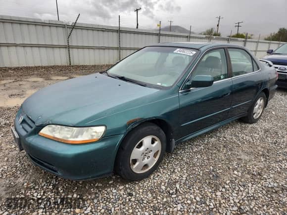 2002 Honda Accord EX with VIN 1HGCG16562A072921, listed as a Copart auction lot 84062225 with Not provided miles and Clean title. Bid and sale history available at DreamBid. Image 1.