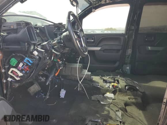 2015 Chevrolet Silverado 2500HD LTZ z VIN 1GC1KWE86FF110363, wystawiony jako Copart lot #71321545 z przebiegiem Nie podano mil oraz Szkoda całkowita • Salvage title. Historia ofert i sprzedaży dostępna na DreamBid. Obrazek 7.