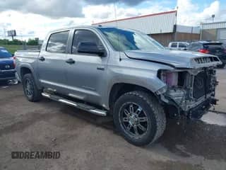 2016 Toyota Tundra SR5 with VIN 5TFEW5F14GX195166, listed as a IAAI auction lot 42220390 with 102,360 mi miles and . Bid and sale history available at DreamBid. Image 1.