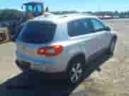 2009 Volkswagen Tiguan SE с VIN WVGBV75NX9W515388, выставлен на аукционе IAAI как лот 43061306 с пробегом 127 862 миль миль и . История ставок и продаж доступна на DreamBid. Изображение 4.