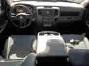 2019 Ram 1500 Tradesman z VIN 1C6RR7SM6KS675646, wystawiony jako Copart lot #59021904 z przebiegiem 81 125 mil mil oraz Szkoda całkowita • Salvage title. Historia ofert i sprzedaży dostępna na DreamBid. Obrazek 8.