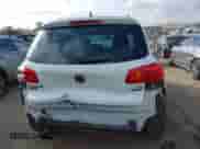 2017 Volkswagen Tiguan Sport с VIN WVGUV7AX8HW509698, выставлен на аукционе IAAI как лот 41705583 с пробегом 41 916 миль миль и . История ставок и продаж доступна на DreamBid. Изображение 17.