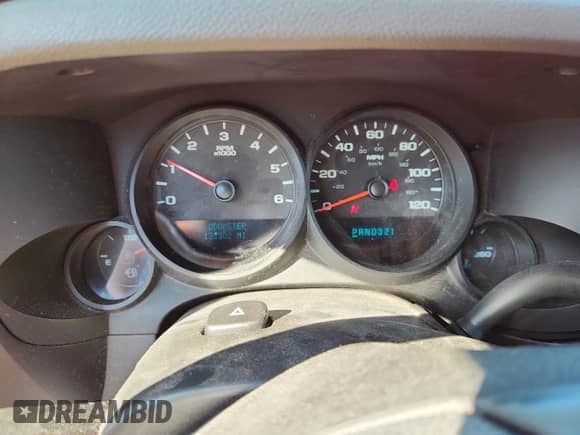 2009 GMC Sierra 1500 SL z VIN 3GTEC13C89G245470, wystawiony jako Copart lot #82760825 z przebiegiem 131 302 mil mil oraz Szkoda całkowita • Salvage title. Historia ofert i sprzedaży dostępna na DreamBid. Obrazek 9.