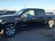 2018 Ford F-150 XL z VIN 1FTEW1C57JFC99955, wystawiony jako IAAI lot #41217007 z przebiegiem 176 723 mil mil oraz . Historia ofert i sprzedaży dostępna na DreamBid. Obrazek 14.