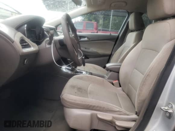 2017 Chevrolet Cruze LT z VIN 1G1BE5SM1H7100367, wystawiony jako Copart lot #65523495 z przebiegiem 183 592 mil mil oraz Szkoda całkowita • Salvage title. Historia ofert i sprzedaży dostępna na DreamBid. Obrazek 7.