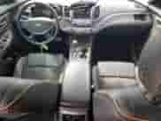 2015 Chevrolet Impala LT z VIN 1G1125S31FU148168, wystawiony jako Copart lot #82120405 z przebiegiem 139 724 mil mil oraz Szkoda całkowita • Salvage title. Historia ofert i sprzedaży dostępna na DreamBid. Obrazek 8.