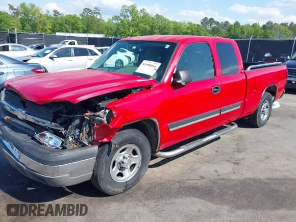 2004 Chevrolet Silverado 1500 LS with VIN 1GCEC19V84Z142003, listed as a IAAI auction lot 41998056 with 214,671 mi miles and . Bid and sale history available at DreamBid. Image 17.