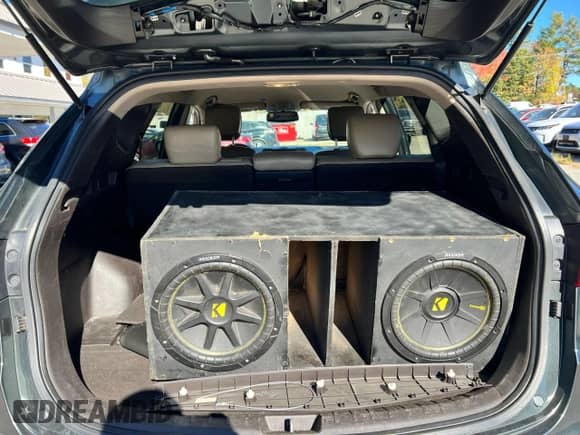 2013 Hyundai Santa Fe Sport z VIN 5XYZUDLB2DG042122, wystawiony jako Copart lot #89916455 z przebiegiem 245 302 mil mil oraz Czysty tytuł • Clean title. Historia ofert i sprzedaży dostępna na DreamBid. Obrazek 9.