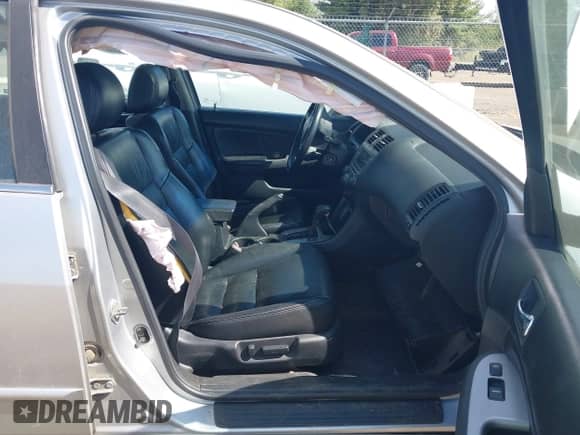 2006 Honda Accord EX-L z VIN 1HGCM66546A009683, wystawiony jako IAAI lot #43141681 z przebiegiem 211 291 mil mil oraz . Historia ofert i sprzedaży dostępna na DreamBid. Obrazek 5.