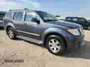 2011 Nissan Pathfinder Silver with VIN 5N1AR1NB8BC623955, listed as a Copart auction lot 80895175 with 232,727 mi miles and Clean title. Bid and sale history available at DreamBid. Image 4.