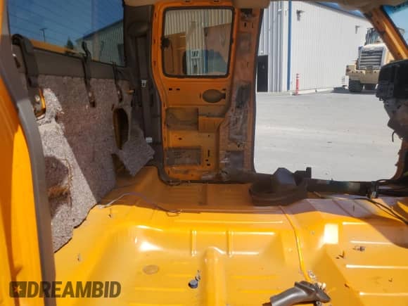 2005 Chevrolet Silverado 1500 LS with VIN 1GCEC19V25Z193613, listed as a Copart auction lot 62184885 with Not provided miles and Salvage title. Bid and sale history available at DreamBid. Image 10.