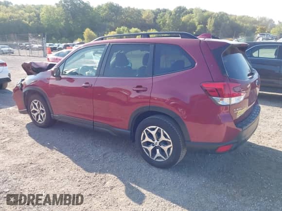 2021 Subaru Forester Premium with VIN JF2SKAJC0MH469485, listed as a IAAI auction lot 43154900 with 53,834 mi miles and . Bid and sale history available at DreamBid. Image 3.