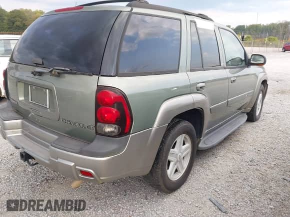 2003 Chevrolet TrailBlazer LT с VIN 1GNDT13S932272865, выставлен на аукционе IAAI как лот 43216318 с пробегом 241 489 миль миль и . История ставок и продаж доступна на DreamBid. Изображение 4.