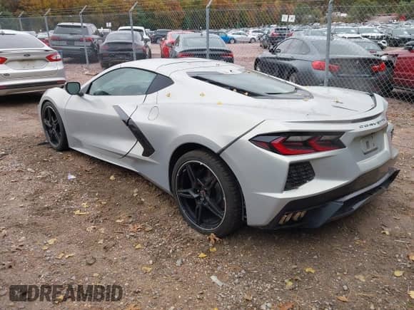 2022 Chevrolet Corvette 2LT with VIN 1G1YB2D49N5113390, listed as a IAAI auction lot 43469083 with 12,542 mi miles and . Bid and sale history available at DreamBid. Image 3.