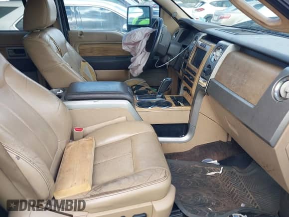 2011 Ford F-150 XLT z VIN 1FTFW1ET3BFA82565, wystawiony jako IAAI lot #42732777 z przebiegiem 361 824 mil mil oraz . Historia ofert i sprzedaży dostępna na DreamBid. Obrazek 5.