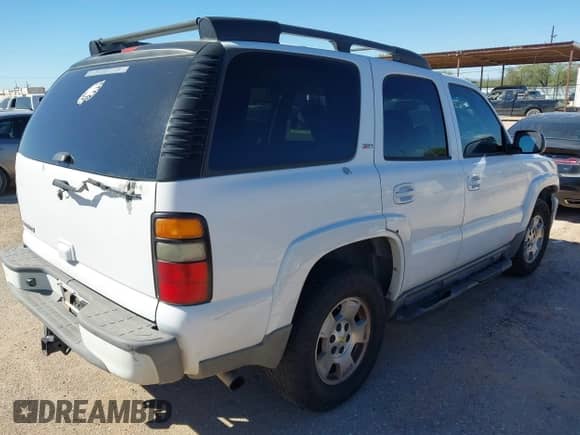 2006 Chevrolet Tahoe Z71 с VIN 1GNEC13T16R112083, выставлен на аукционе IAAI как лот 43327114 с пробегом 271 219 миль миль и . История ставок и продаж доступна на DreamBid. Изображение 4.