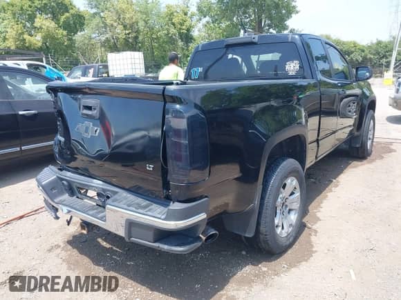 2015 Chevrolet Colorado 2WD LT with VIN 1GCHSBEA0F1151160, listed as a IAAI auction lot 42772661 with 191,325 mi miles and . Bid and sale history available at DreamBid. Image 4.