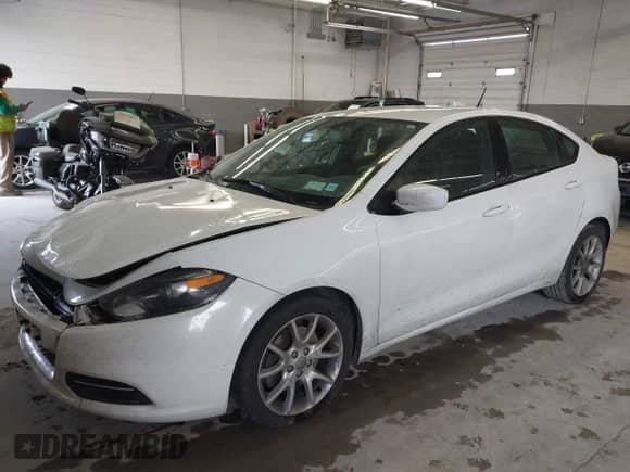 2014 Dodge Dart SXT with VIN 1C3CDFBB1ED724657, listed as a IAAI auction lot 43417139 with 223,586 mi miles and . Bid and sale history available at DreamBid. Image 17.