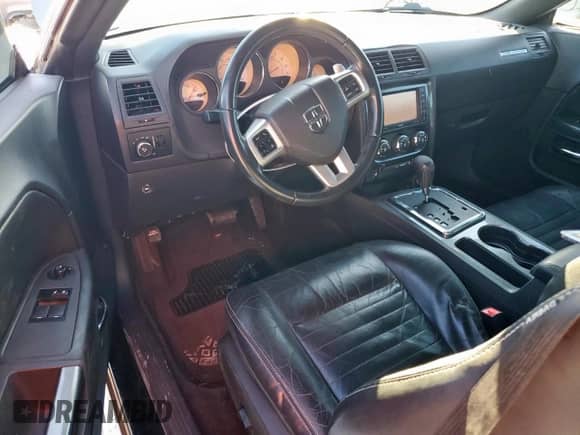 2012 Dodge Challenger SXT with VIN 2C3CDYAG4CH101526, listed as a Copart auction lot 90643015 with 130,011 mi miles and Clean title. Bid and sale history available at DreamBid. Image 8.