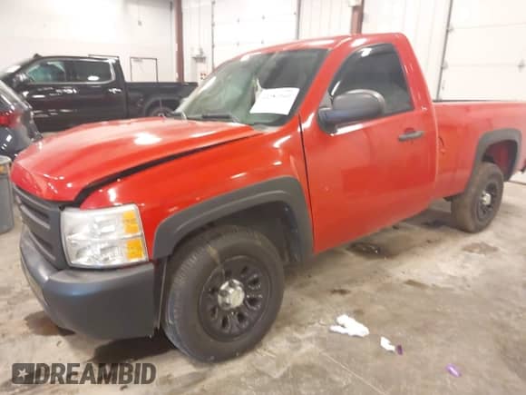 2011 Chevrolet Silverado 1500 Work Truck с VIN 1GCNCPEX8BZ237829, выставлен на аукционе IAAI как лот 43281040 с пробегом Не указан миль и . История ставок и продаж доступна на DreamBid. Изображение 2.