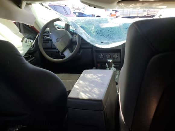 2009 Dodge Nitro SE z VIN 1D8GT28K69W531433, wystawiony jako Copart lot #46441485 z przebiegiem Nie podano mil oraz Szkoda całkowita • Salvage title. Historia ofert i sprzedaży dostępna na DreamBid. Obrazek 8.