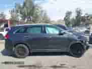 2018 Kia Sorento LX z VIN 5XYPGDA5XJG404284, wystawiony jako IAAI lot #41682070 z przebiegiem 120 411 mil mil oraz . Historia ofert i sprzedaży dostępna na DreamBid. Obrazek 13.