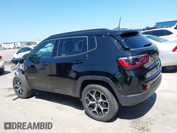 2025 Jeep Compass Limited with VIN 3C4NJDCN5ST501442, listed as a IAAI auction lot 42595950 with 667 mi miles and . Bid and sale history available at DreamBid. Image 15.