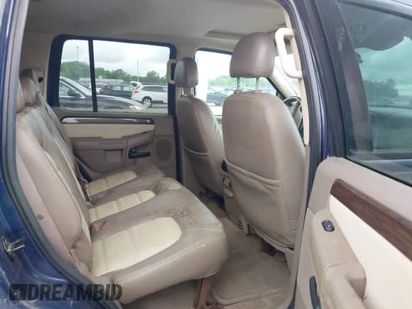 2004 Ford Explorer Eddie Bauer with VIN 1FMZU74W94UB24409, listed as a IAAI auction lot 42244961 with 175,390 mi miles and . Bid and sale history available at DreamBid. Image 8.