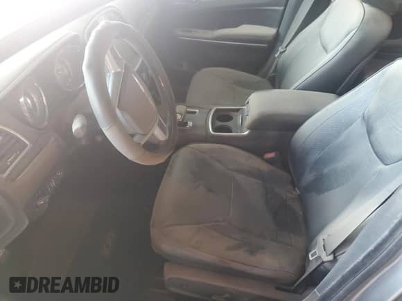 2014 Chrysler 300 C with VIN 2C3CCAKG1EH194498, listed as a Copart auction lot 59938515 with Not provided miles and Salvage title. Bid and sale history available at DreamBid. Image 7.