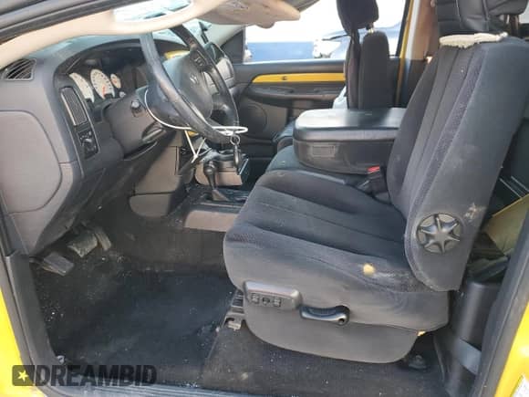 2005 Dodge 1500 SLT с VIN 1D7HU16DX5J512329, выставлен на аукционе Copart как лот 81579764 с пробегом 134 671 миль миль и На запчасти • Non repairable. История ставок и продаж доступна на DreamBid. Изображение 7.