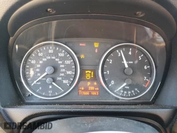 2006 BMW 3 Series 330i с VIN WBAVB33596PS17701, выставлен на аукционе Copart как лот 86074485 с пробегом 117 606 миль миль и Чистый • Clean title. История ставок и продаж доступна на DreamBid. Изображение 9.