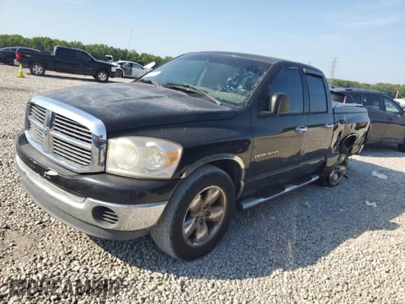 2007 Dodge 1500 ST with VIN 1D7HA18P77S234776, listed as a Copart auction lot 68275745 with 311,145 mi miles and Salvage title. Bid and sale history available at DreamBid. Image 1.