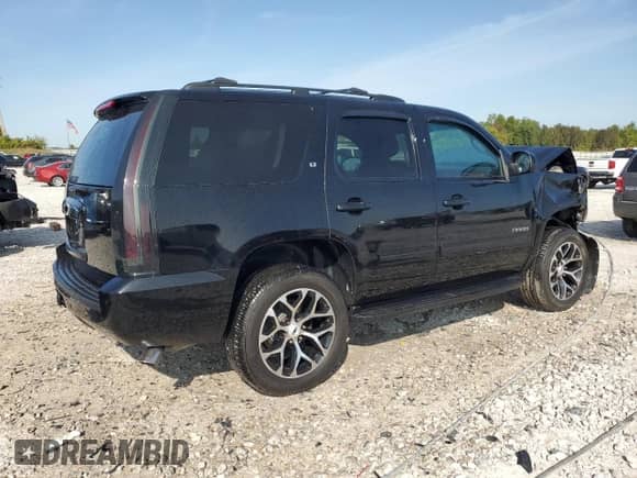 2013 Chevrolet Tahoe LT z VIN 1GNSKBE05DR356668, wystawiony jako Copart lot #71862685 z przebiegiem 162 333 mil mil oraz Czysty tytuł • Clean title. Historia ofert i sprzedaży dostępna na DreamBid. Obrazek 3.