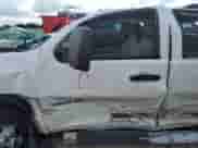 2013 Chevrolet Silverado 3500HD Work Truck с VIN 1GC4KZC86DF224992, выставлен на аукционе Copart как лот 58824995 с пробегом Не указан миль и На запчасти • Non repairable. История ставок и продаж доступна на DreamBid. Изображение 7.