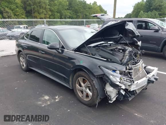 2020 Hyundai Sonata SE с VIN 5NPEG4JA9LH009951, выставлен на аукционе IAAI как лот 43019779 с пробегом 132 399 миль миль и . История ставок и продаж доступна на DreamBid. Изображение 1.