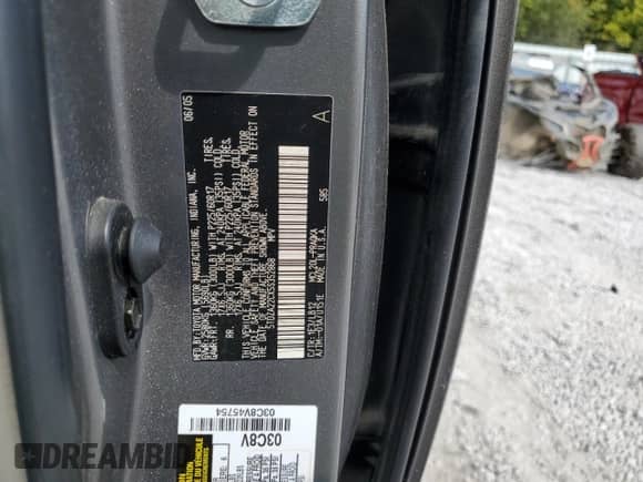 2005 Toyota Sienna XLE with VIN 5TDZA22CX5S352868, listed as a Copart auction lot 71227854 with 91,642 mi miles and Salvage title. Bid and sale history available at DreamBid. Image 13.