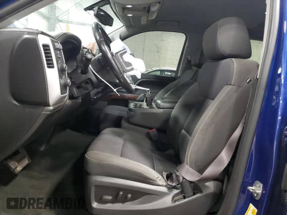 2014 GMC Sierra 1500 SLE z VIN 3GTU2UEC7EG303608, wystawiony jako Copart lot #63208585 z przebiegiem 151 439 mil mil oraz Szkoda całkowita • Salvage title. Historia ofert i sprzedaży dostępna na DreamBid. Obrazek 7.