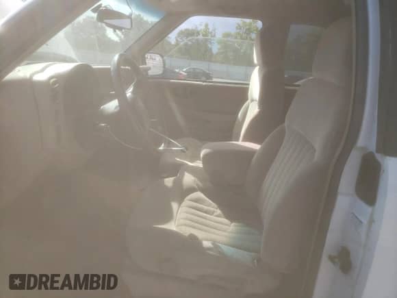 2002 Chevrolet S-10 LS с VIN 1GCCS19W828124929, выставлен на аукционе Copart как лот 66221015 с пробегом 114 887 миль миль и Списание • Salvage title. История ставок и продаж доступна на DreamBid. Изображение 7.