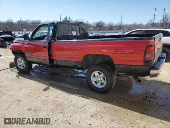 1996 Dodge 1500 with VIN 1B7HF16Z2TS559281, listed as a Copart auction lot 48522865 with 118,368 mi miles and Non repairable. Bid and sale history available at DreamBid. Image 2.