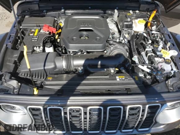 2025 Jeep Wrangler Sahara с VIN 1C4RJXP62SW536682, выставлен на аукционе Copart как лот 62450535 с пробегом 917 миль миль и Списание • Salvage title. История ставок и продаж доступна на DreamBid. Изображение 12.