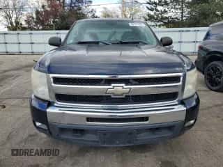 2011 Chevrolet Silverado 1500 LT z VIN 1GCRKSE3XBZ246777, wystawiony jako Copart lot #90797295 z przebiegiem 89 478 mil mil oraz Czysty tytuł • Clean title. Historia ofert i sprzedaży dostępna na DreamBid. Obrazek 5.