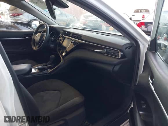 2019 Toyota Camry LE с VIN 4T1B11HKXKU681471, выставлен на аукционе IAAI как лот 42671547 с пробегом 27 811 миль миль и . История ставок и продаж доступна на DreamBid. Изображение 5.