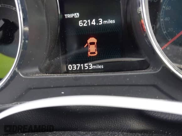 2023 Mitsubishi Outlander ES z VIN JA4ARUAU7PU009231, wystawiony jako IAAI lot #41297400 z przebiegiem 37 153 mil mil oraz . Historia ofert i sprzedaży dostępna na DreamBid. Obrazek 15.